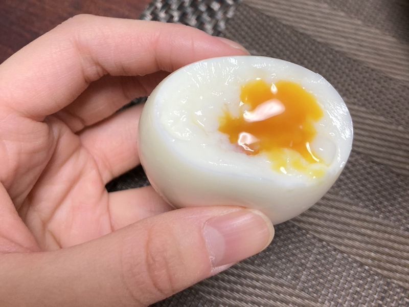 辦公室「敲蛋聲」起伏！30歲後早餐改吃水煮蛋　網噴淚：吃飯糰會昏睡一天's story cover image