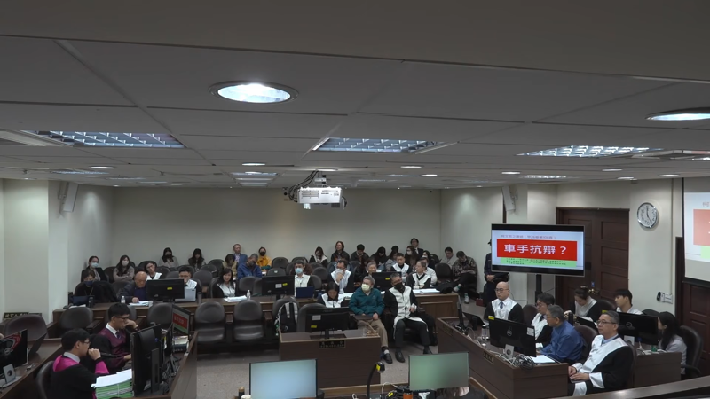 柯案重判／柯文哲踩飛輪收錢辯稱「只是轉手」　檢打臉神回：勉強算是「自行車手」全場笑翻's story cover image