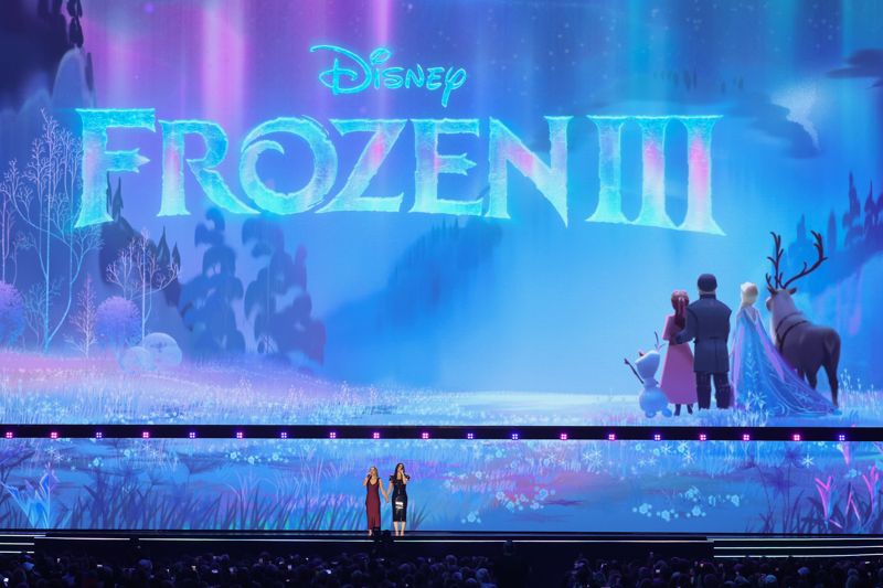 《冰雪奇緣3》會有新反派　雪寶也有女朋友's story cover image