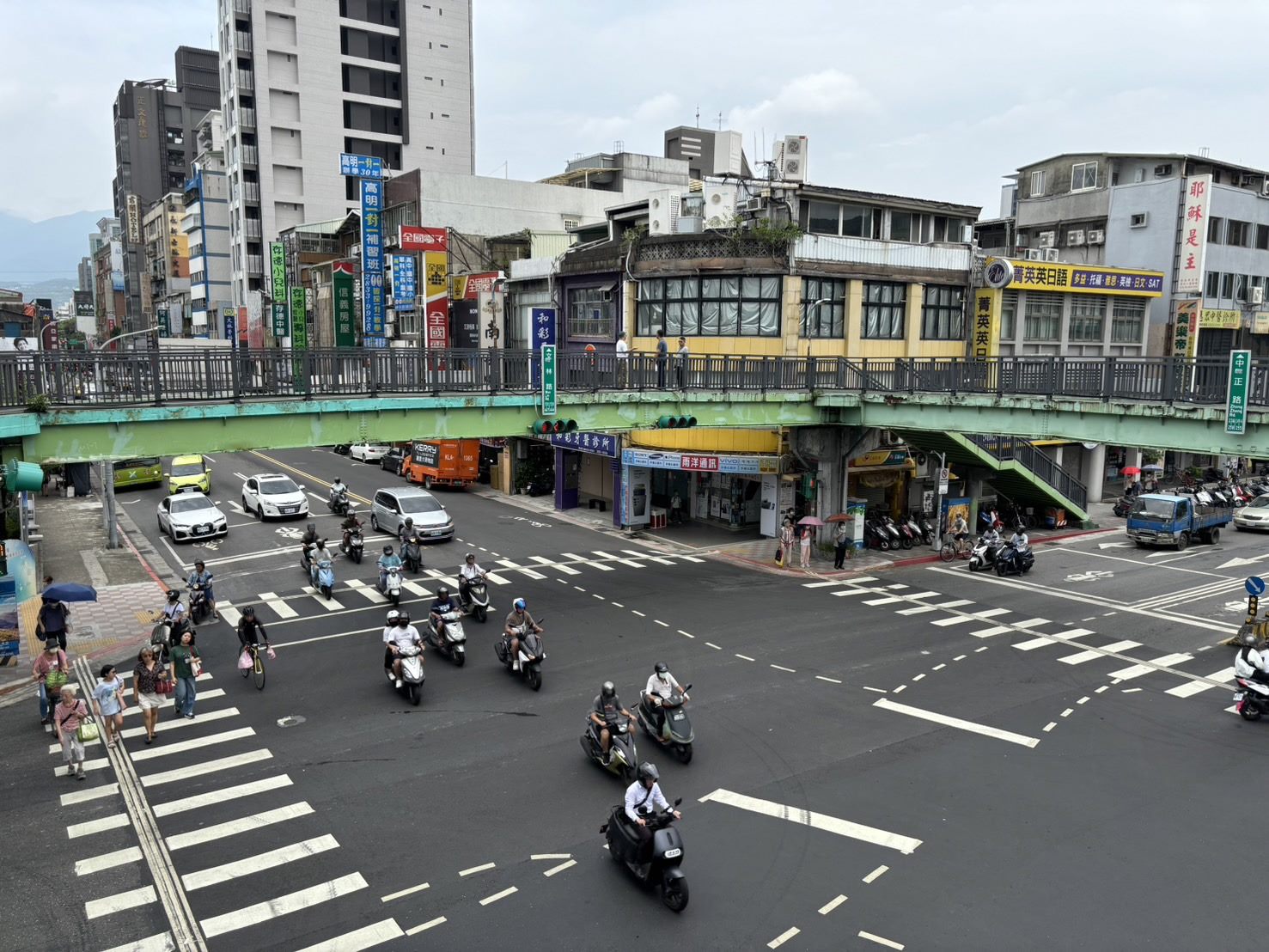 和平新生天橋「不具文資潛力」即起拆除　揭夜間管制路段