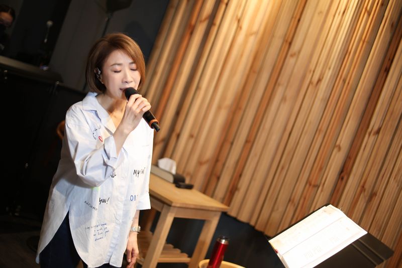 演唱會前忌口美食　李翊君好痛苦's story cover image
