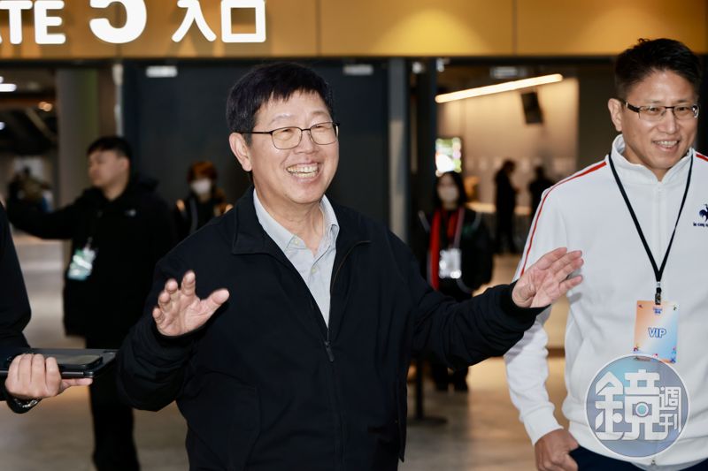 鴻海大巨蛋開獎1／今年營收拚9兆！　劉揚偉笑開金口：今年會比去年更好！'s OG Image