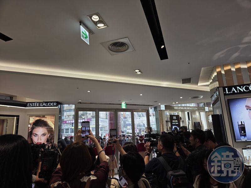 普發萬元現金開放登記　SOGO、京站週年慶起跑搶大餅's story cover image