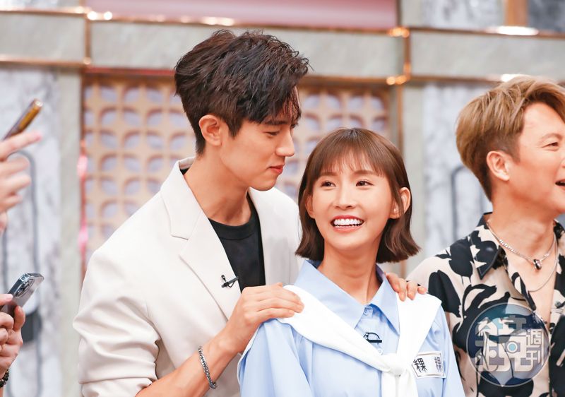 裸體相擁法院見／遭粿粿「全方位不倫」羞辱成媽寶男　范姜彥豐握裸體相擁證據's OG Image