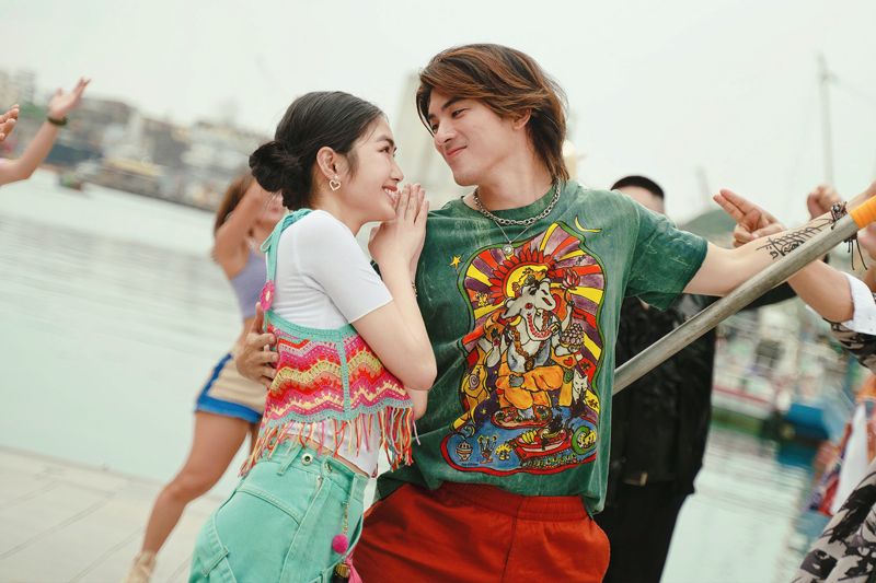 跨國驅魔變跨界放閃！林哲熹雷嘉汭甜出新境界's story cover image