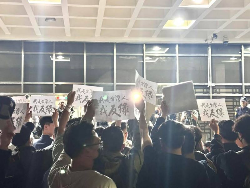 「罷何拔蔡」抗綠罷團發言人宣布：罷免行動暫緩's story cover image