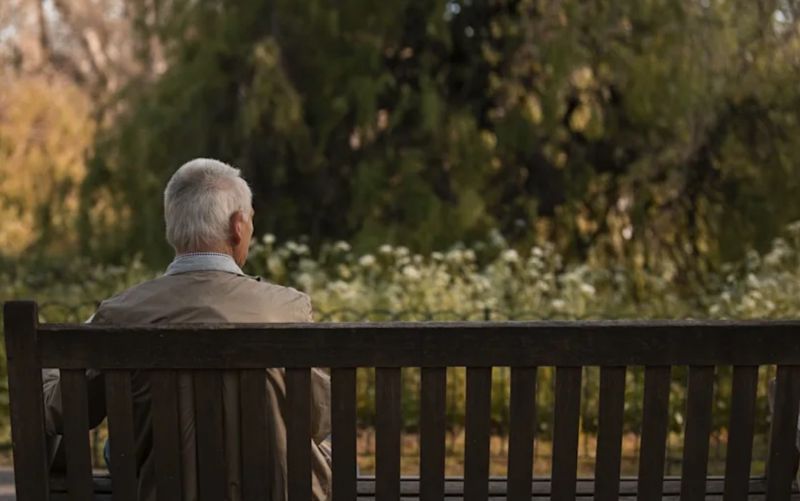 「給錢就能啪啪」看護急用錢提性交易　 8旬翁完事後確診愛滋's story cover image