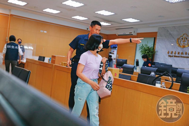 【柯八大金庫揭密2】柯文哲滅證指令遭破解　關鍵帳冊被她碎掉了's OG Image