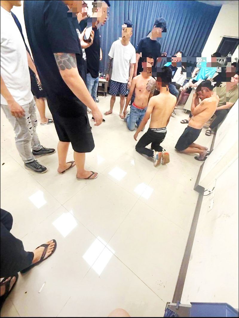 涉毆打前藍委曾蔡美佐　「北港皇太子」再爆逼人下跪施暴遭逮's story cover image