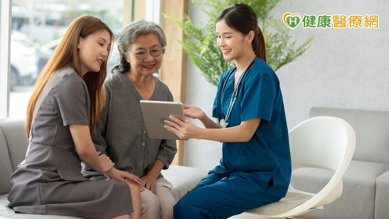 避免出院後手忙腳亂！專家提醒：「這些事」入院第一天就要準備好's story cover image