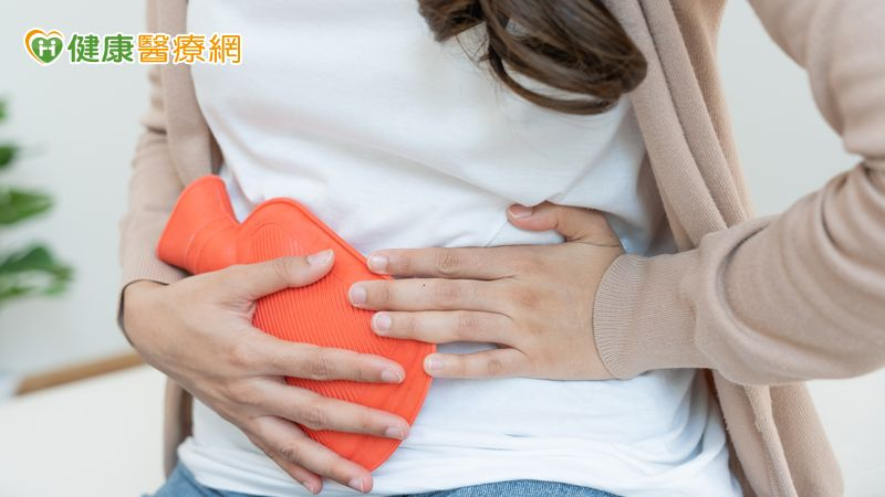 17公分肌瘤比棒球還大！50歲女擔心開腹手術　改採肚臍單孔治療