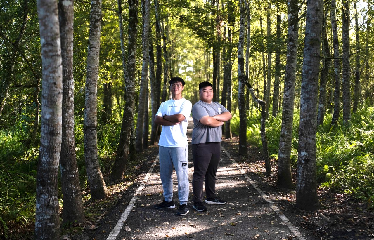 追著螢火蟲長大的兄弟，立志保護森林，黃軍皓與黃軍淇，進興大森林系追夢's story cover image