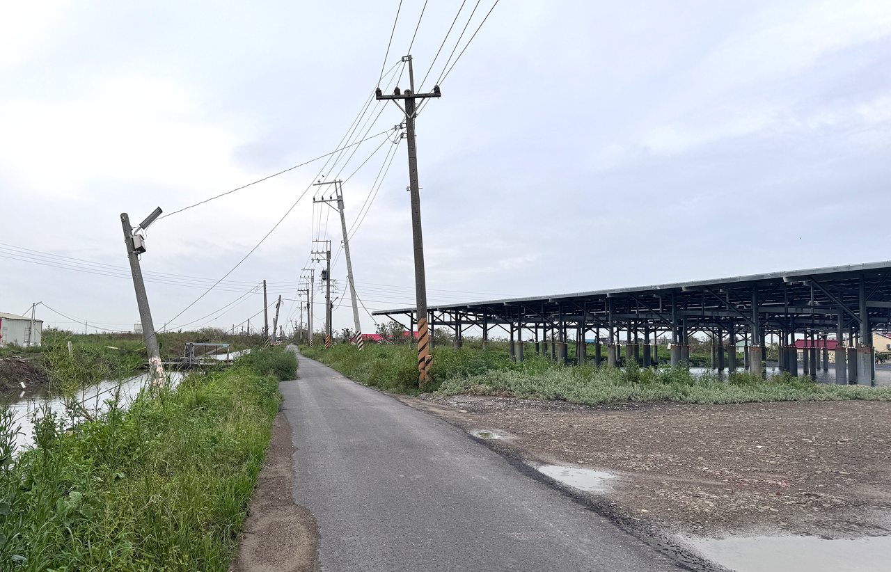 電網韌性 02》滿滿光電板，為何無電可用？專家：應增儲能微電網，才能彈性供電's story cover image