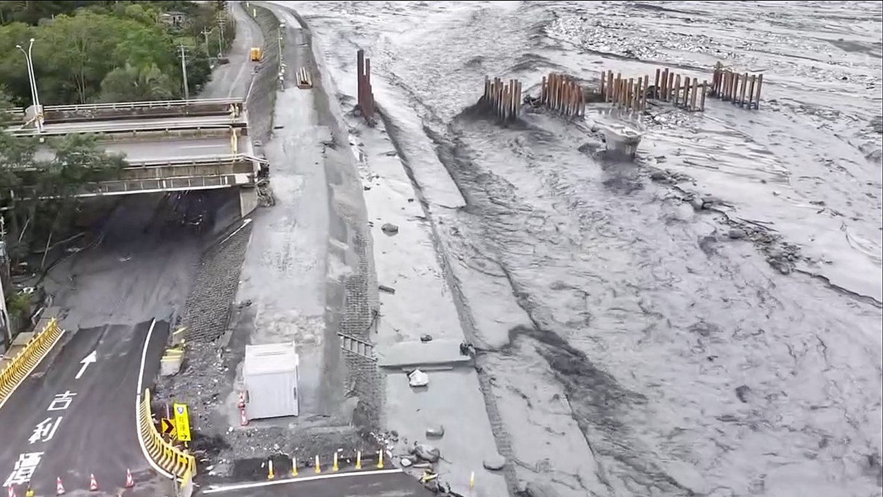 鳳凰颱風》撤離訊息混亂，光復鄉民疲於奔命，長期安置紙上談兵，臨時逃難何時終止？