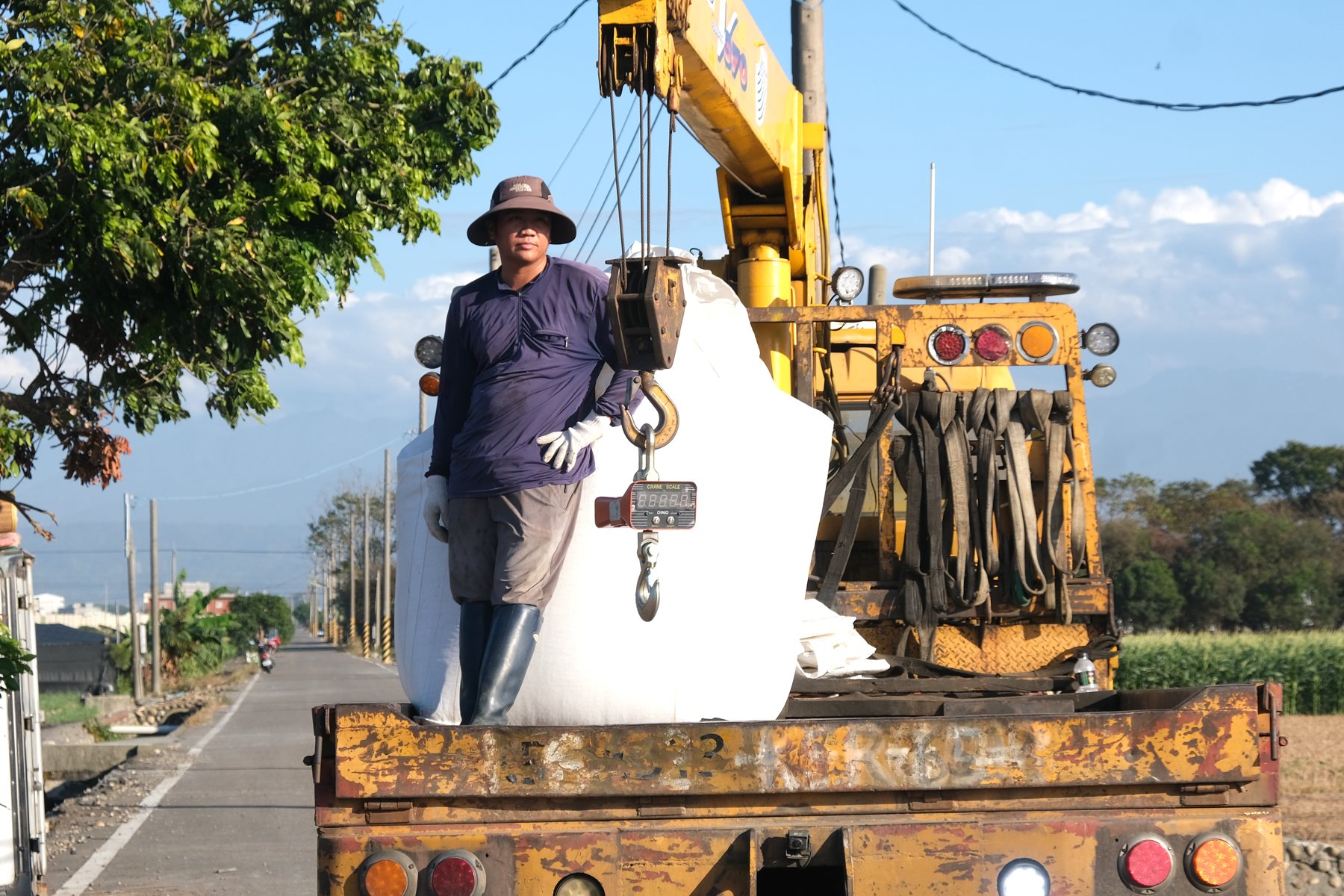 08 改變之道》鬆動僵化法規，彈性專業調度，讓地下勞動力浮出水面's OG Image