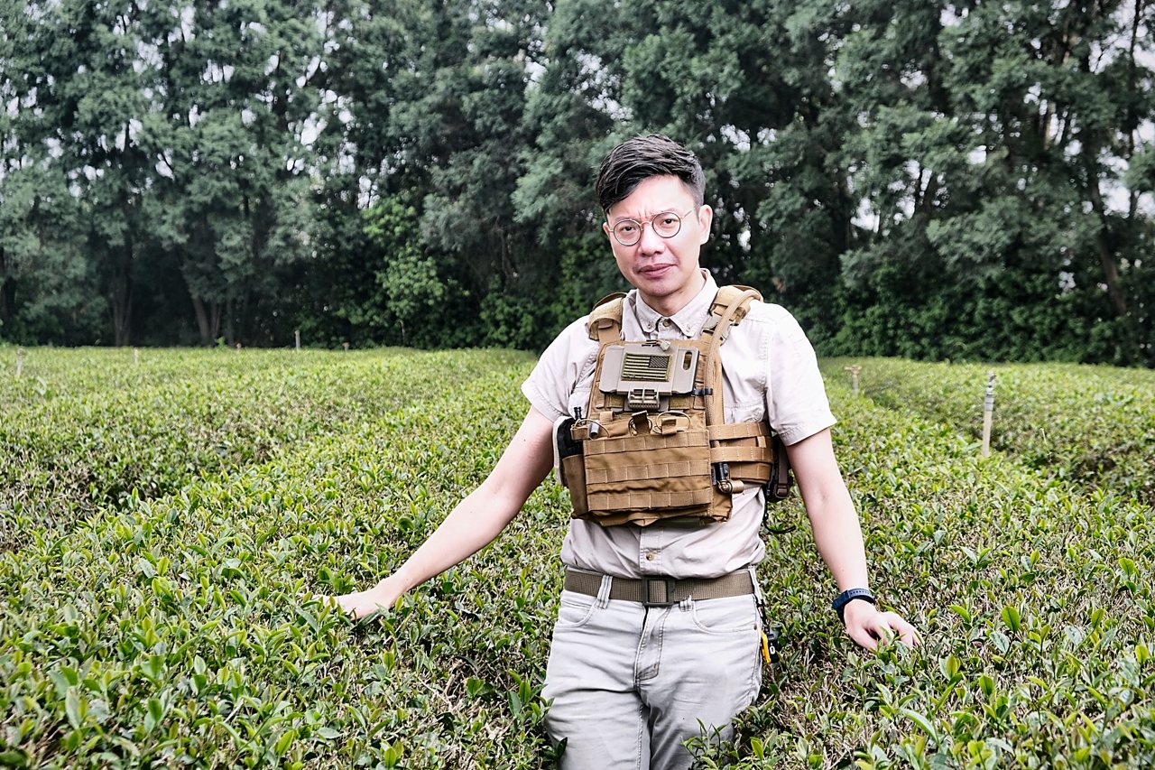 從安靜職人到戰鬥茶師，常行深為台灣茶而戰，Bubble Tea 故鄉不能成廢棄物鄰居