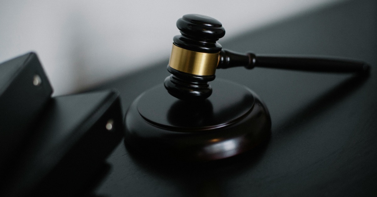 民間社工對遠親伸狼爪!脫褲強行性侵得逞's OG Image